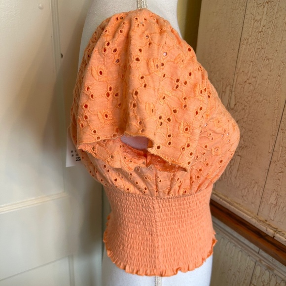 Billabong Eyelet Top - Picture 11 of 11